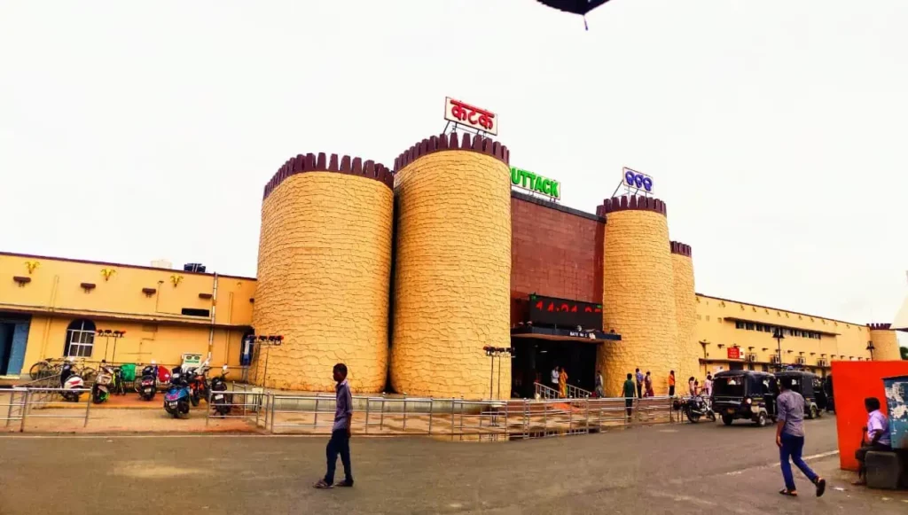 Cuttack Silver City Odisha - Historic 1000-Year-Old Gateway