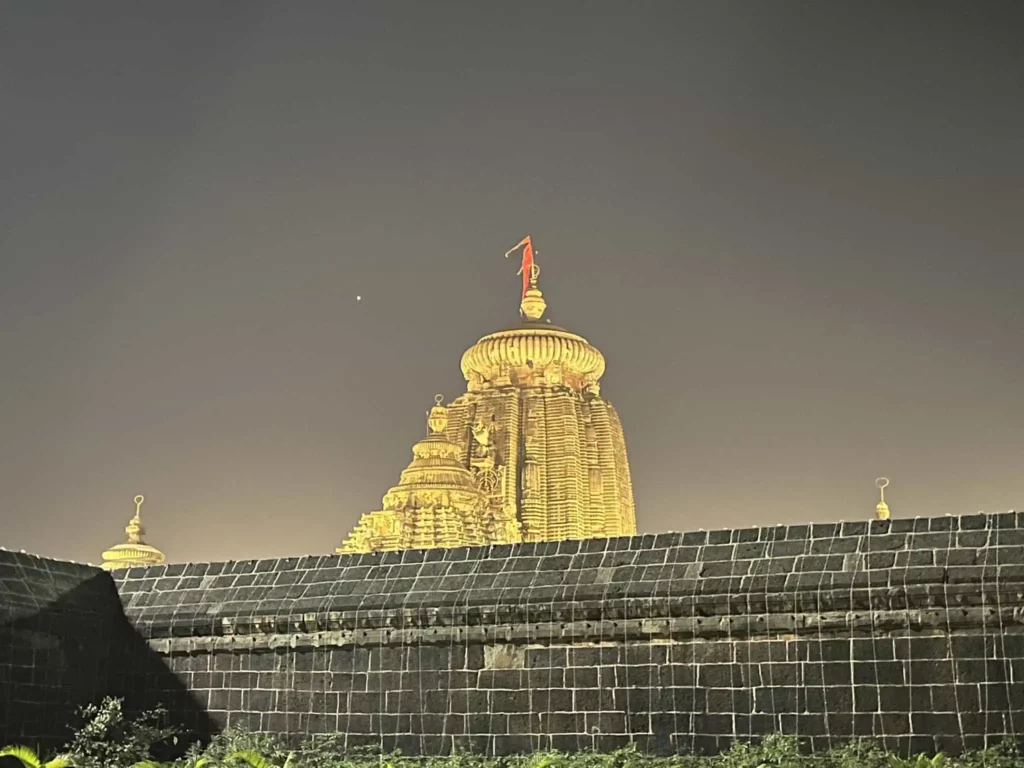 Lingaraja Temple Bhubaneswar outer view