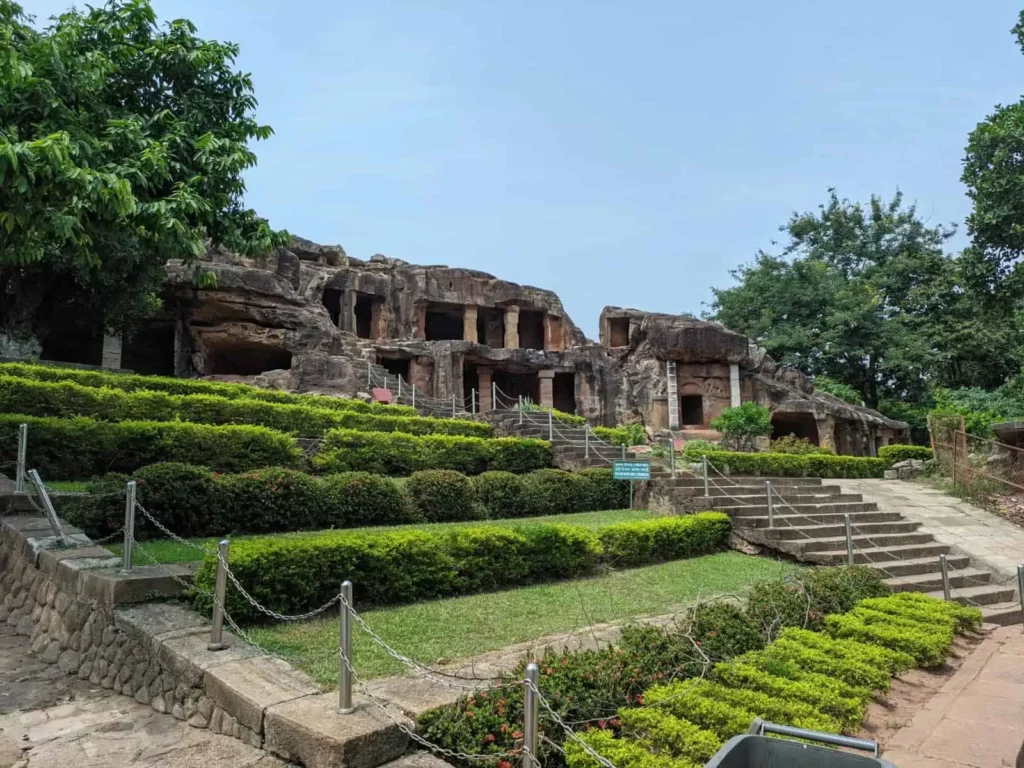 Udayagiri and Khandagiri caves photo