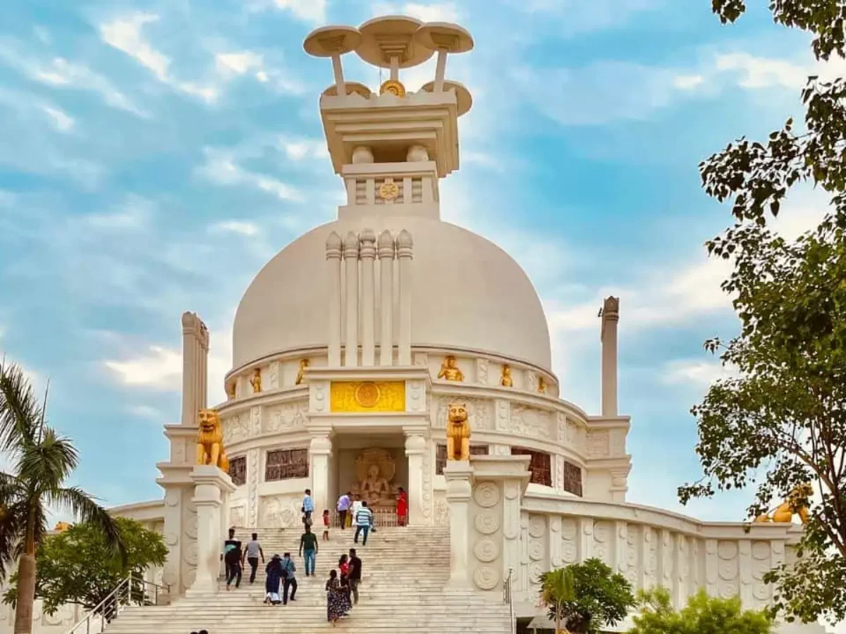 Dhauli Giri Hills Shanti Stupa - History, Opening Times, Ticket Price, And  Things To Do - Incredible Odisha